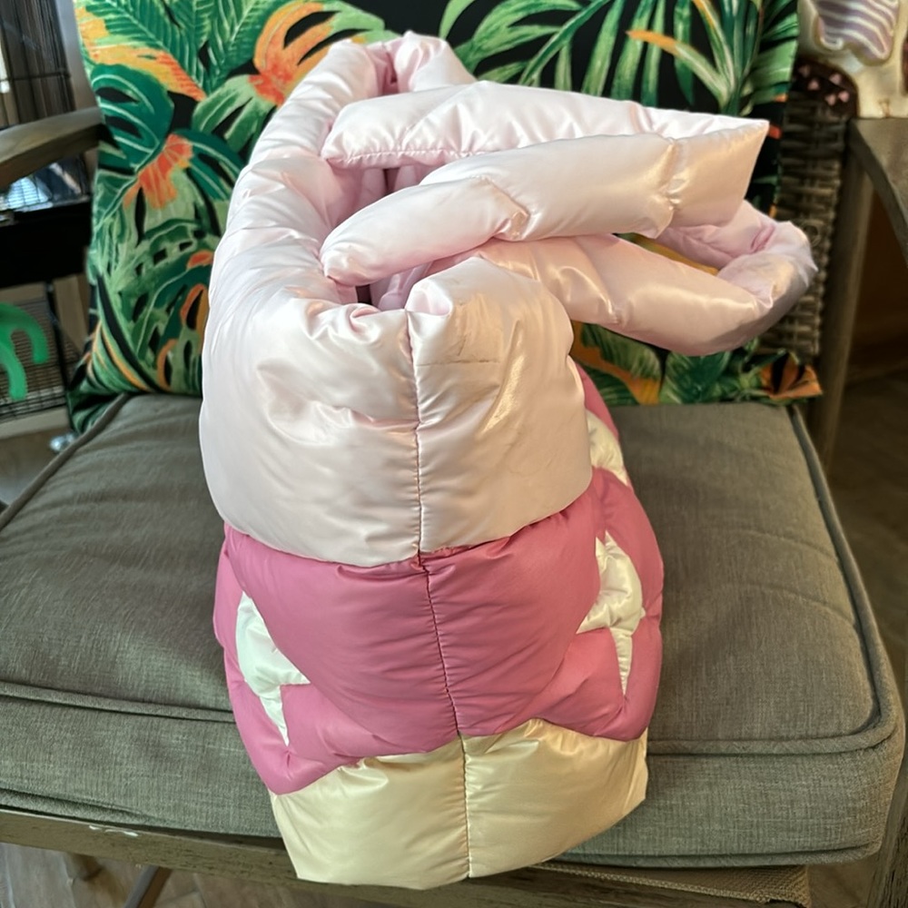 Miu Miu Quilted Star Puffer Bag w/Certificate of Authenticity - Never used - Picture 6 of 15